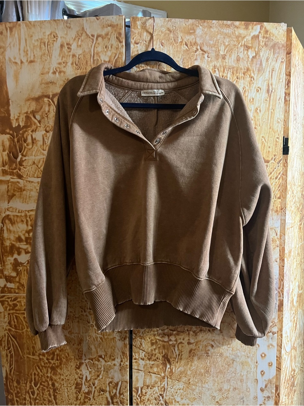 Zenana Outfitters Brown Snap-Front Collared Pullover Sweatshirt
